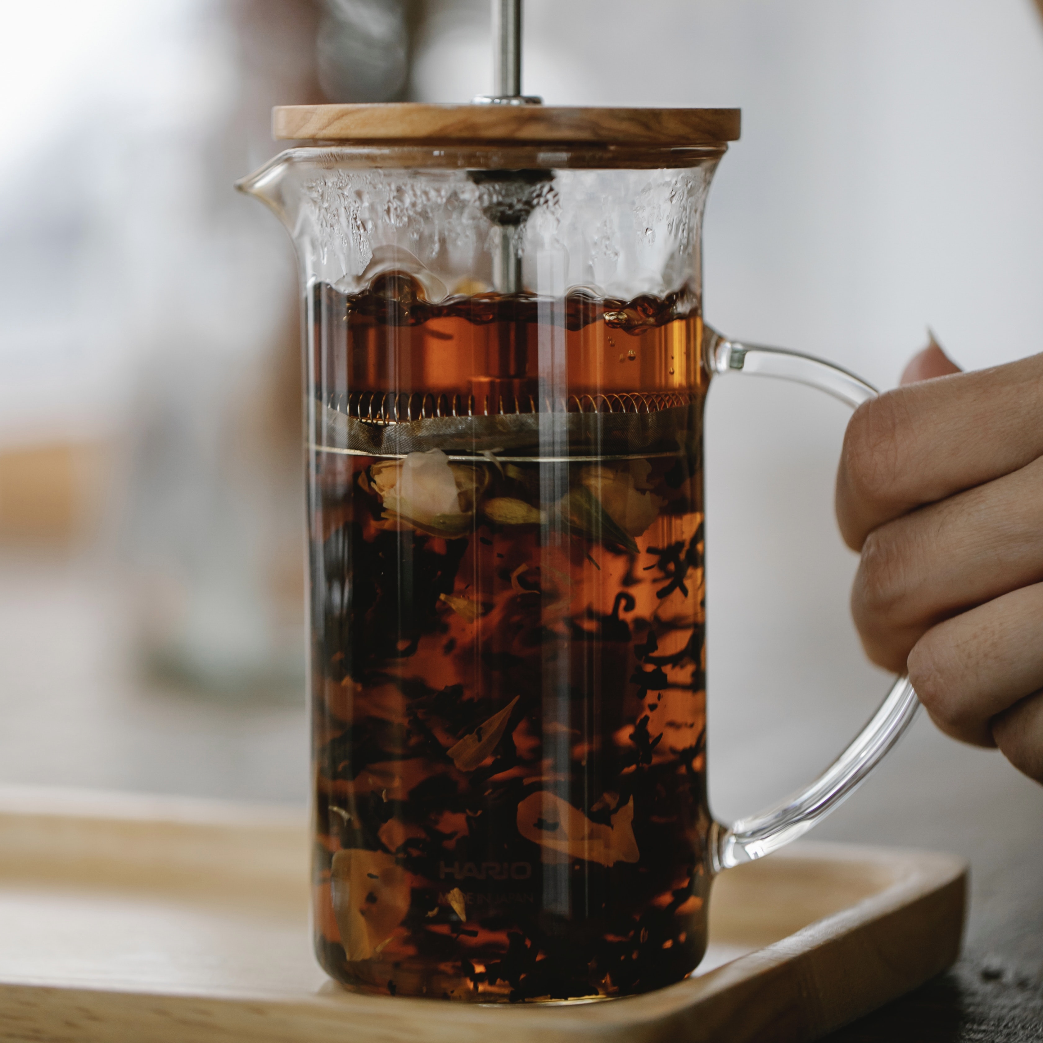 using a French press to strain tea